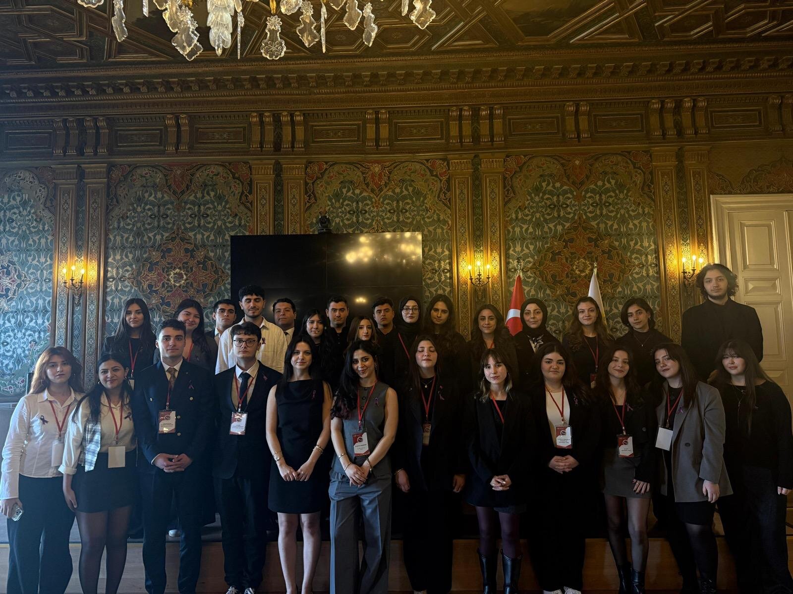Women in Diplomacy panelinde SUİK üyelerinin toplu fotoğrafı, 9 Mart 2026